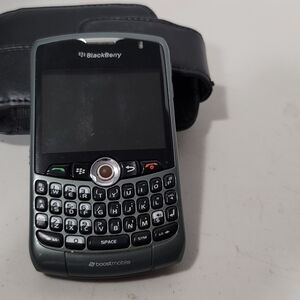 Classic Black QWERTY Phone - Boost Mobile